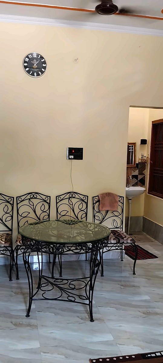 West-Facing House — 3 Rooms, Pahadiya Bela Road