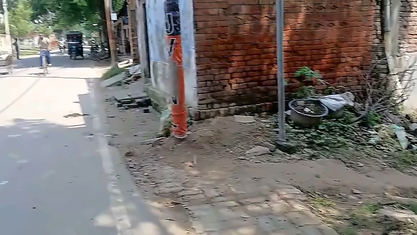 Land for Sale — 7,480+ Sq Ft, 40 Ft Front, Kotwa, Sarai Mohana, near Namo Ghat — photo 5