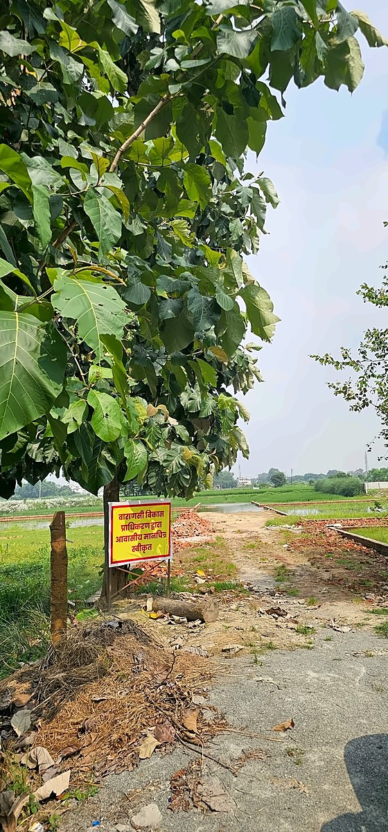 Corner Plot in a VDA-Approved Gated Society — 1,000 Sq Ft, Krishna Nagar, Darekhu, Rohania — photo 7