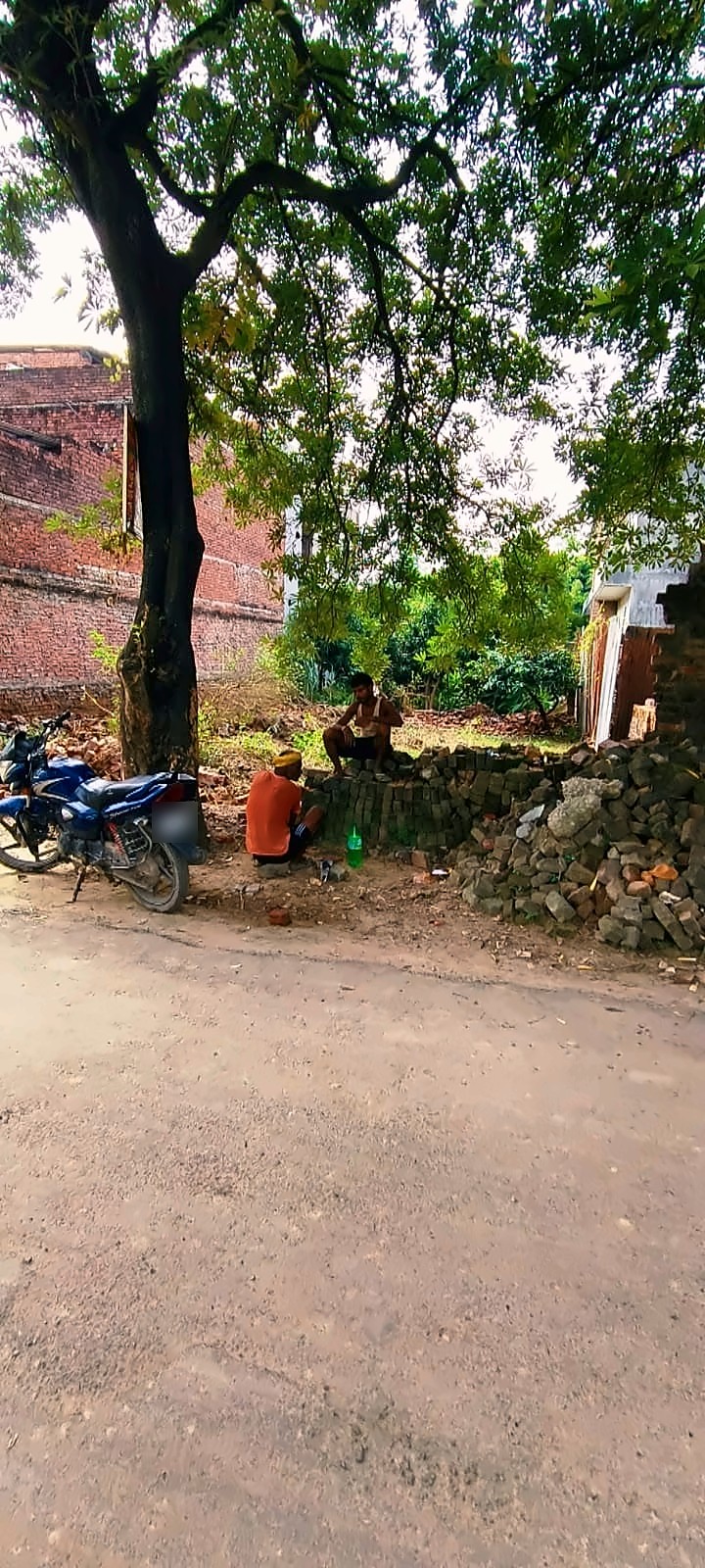 North-Facing Residential Plot — 35×63 Ft, Shankarpuram Colony, Om Nagar, Pahadiya — photo 2