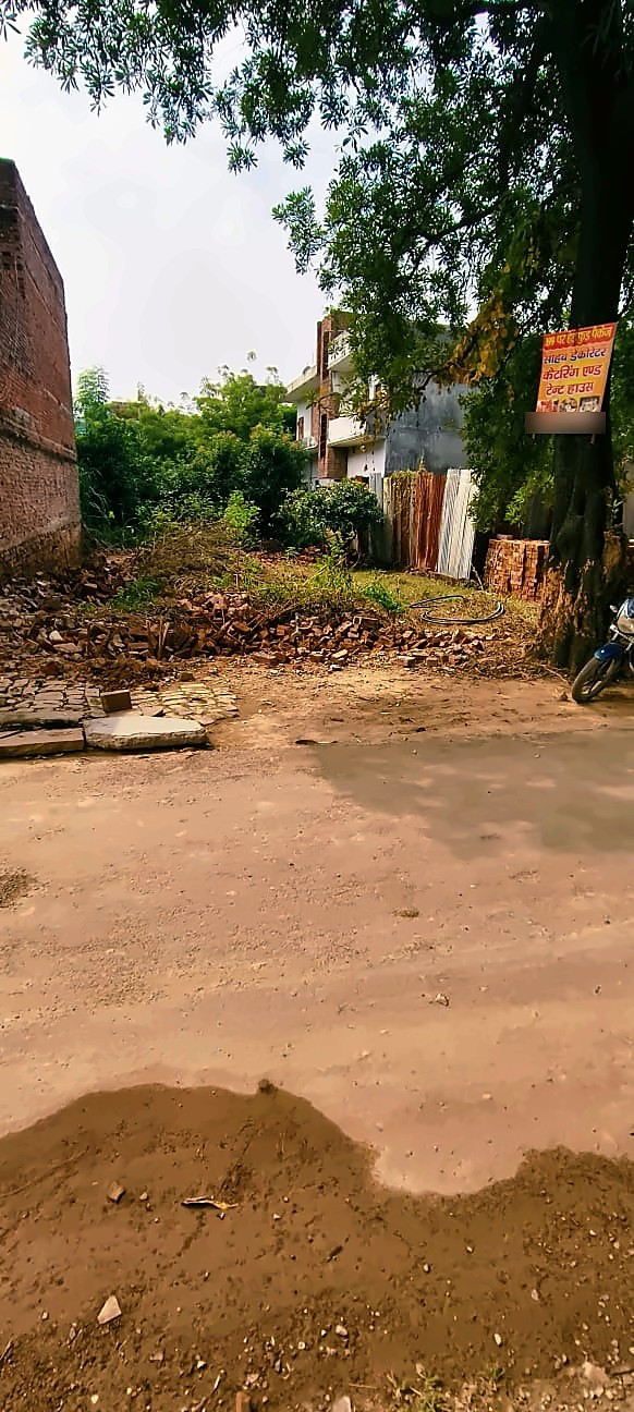 North-Facing Residential Plot — 35×63 Ft, Shankarpuram Colony, Om Nagar, Pahadiya