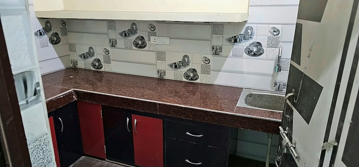 2 BHK First Floor for Rent — Ashokpuram Colony, Dafi, near Orange Store, Varanasi — photo 9