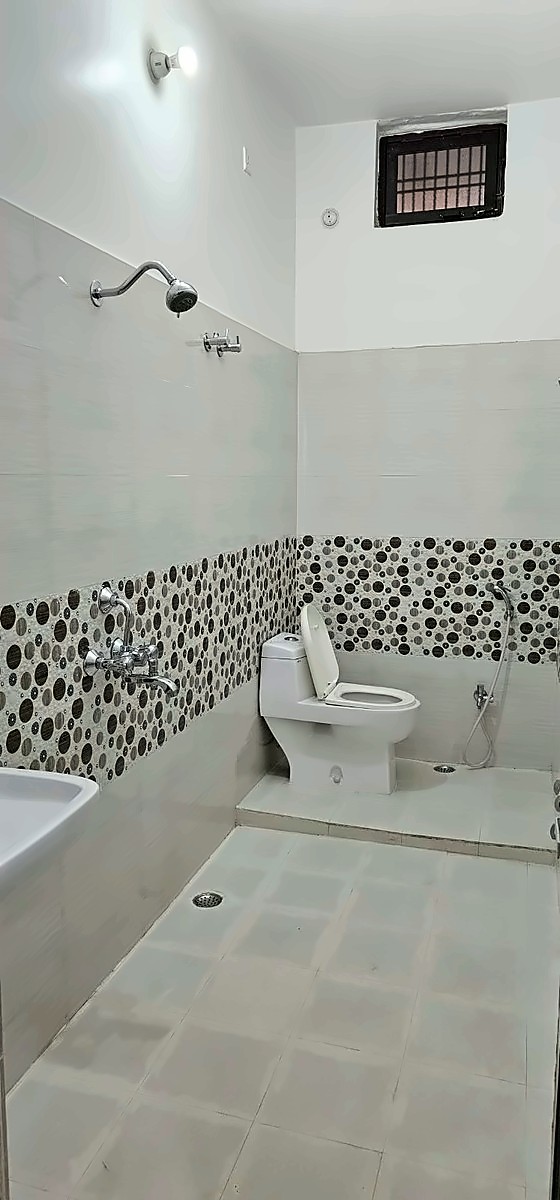 2 BHK Ground Floor for Rent — Ashokpuram Colony, Dafi, near Orange Store, Varanasi — photo 10