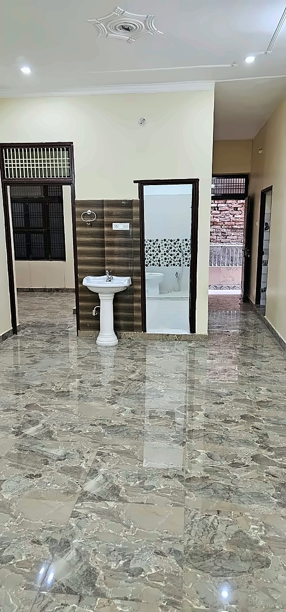 2 BHK Ground Floor for Rent — Ashokpuram Colony, Dafi, near Orange Store, Varanasi — photo 4