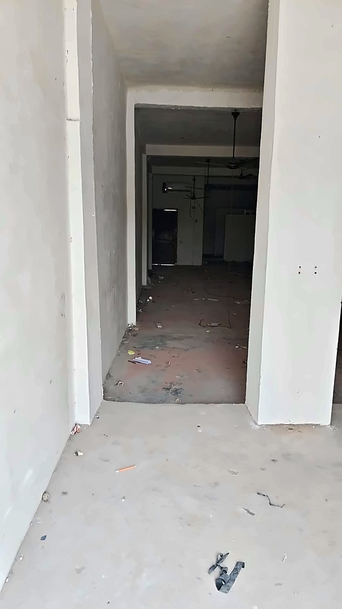 Commercial Space for Rent — Udaypur, Azamgarh Road, Varanasi — photo 4
