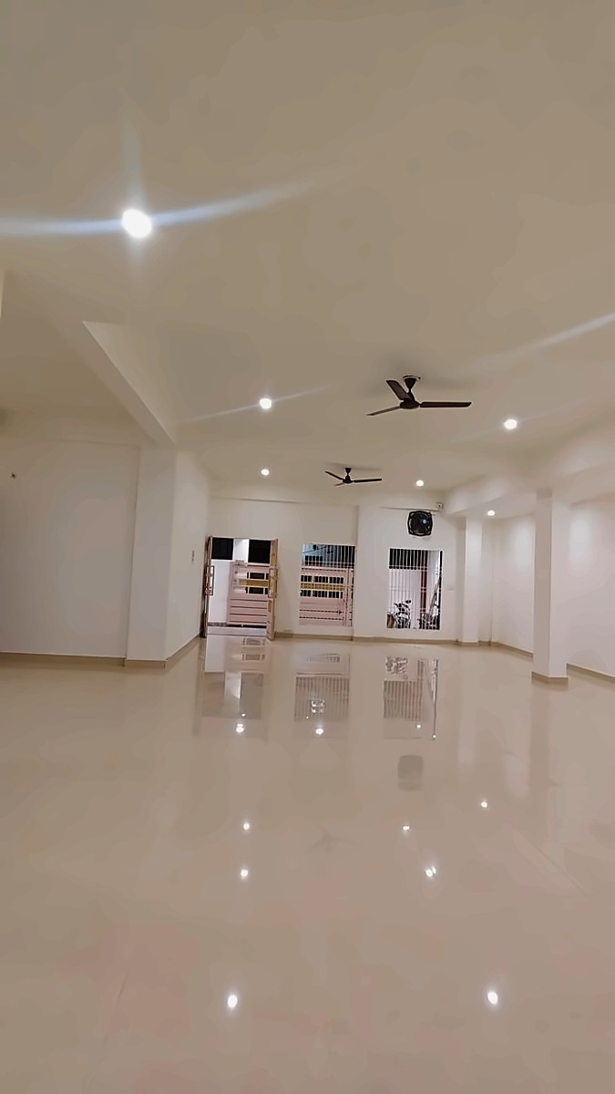 Commercial Hall for Rent — Maduadih Road, Varanasi — photo 6